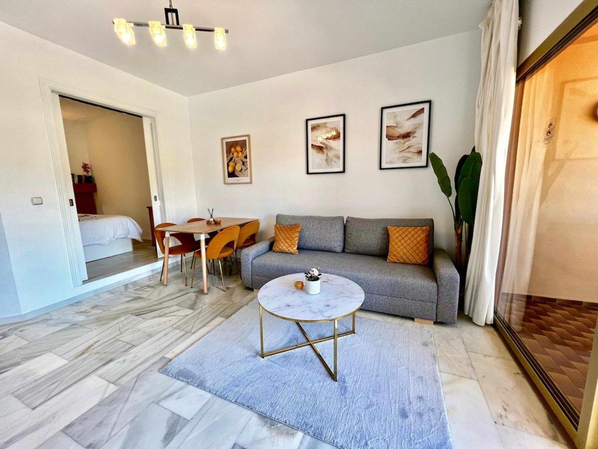 797 Holiday Rentals- Apartamento En Hotel Sunset Frente Al Mar Benalmádena Exterior foto
